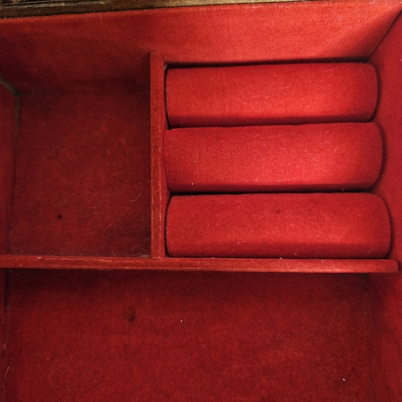 Vintage Holly Hobbie Tile Top Jewelry Trinket Box Red Felt Divided Insert - Picture 3 of 9